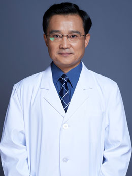 周傳德（知名專家）