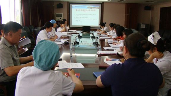 1581582439917.jpg 兩學(xué)一做 黨委在支部書記會上布置兩學(xué)一做第一階段具體要求.jpg