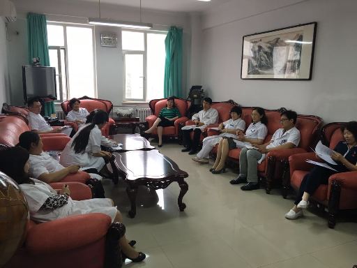 1581582580276.jpg 兩學(xué)一做 機(jī)關(guān)一支部進(jìn)行《兩學(xué)一做》學(xué)習(xí)研討.jpg