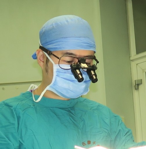 1582709794292.jpg 李海東 簡介 照片.jpg