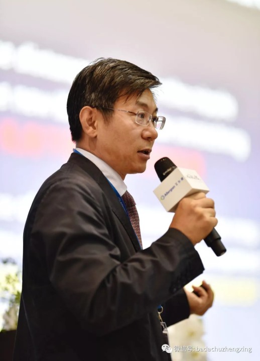 1600912718642.jpg 微信 乳房整形微創(chuàng)與精細(xì)化:欒杰團(tuán)隊(duì)在MIAM大會(huì)上分享學(xué)術(shù)成果2.jpg